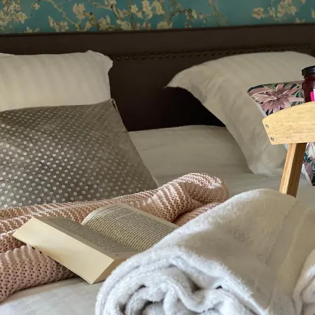 Le Gogh - Yourhosthelper * Deauville